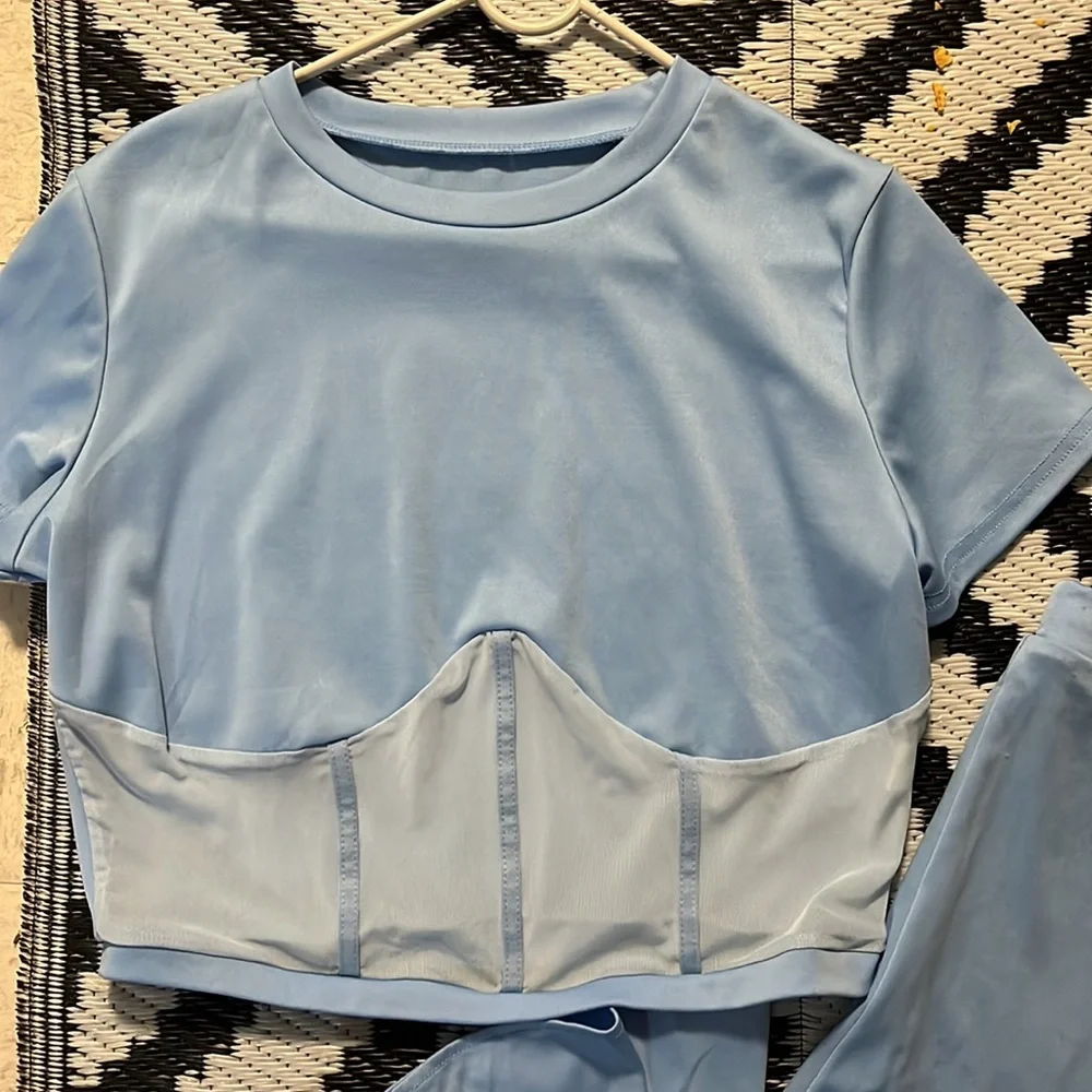 Matching set - Picture 2 of 3